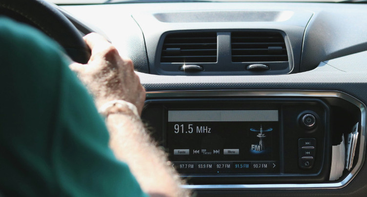 La poursuite de la FM après 2026 approuvée en commission