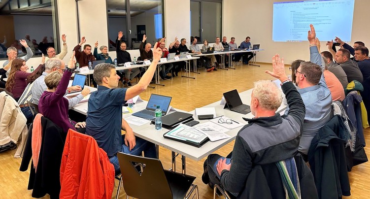 Val Terbi se projette en vert