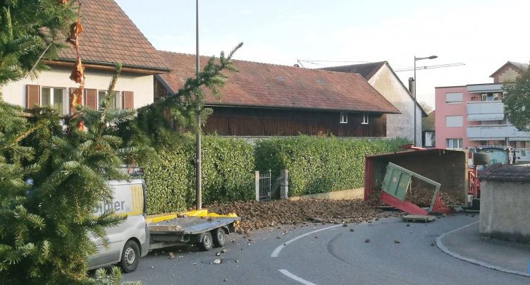 Des betteraves sur la route à Porrentruy