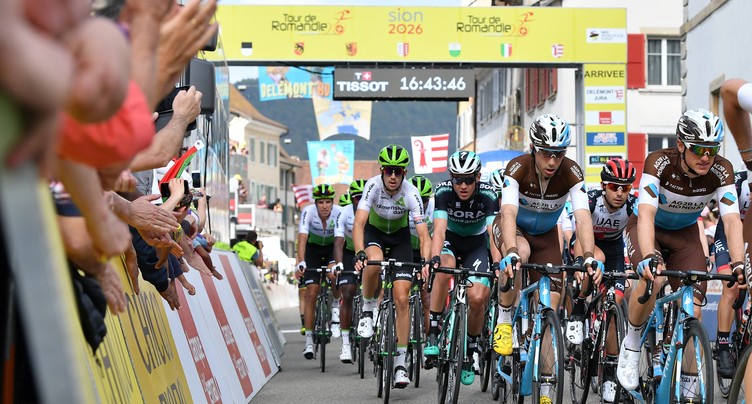 Delémont a vibré sous le soleil pour le Tour de Romandie