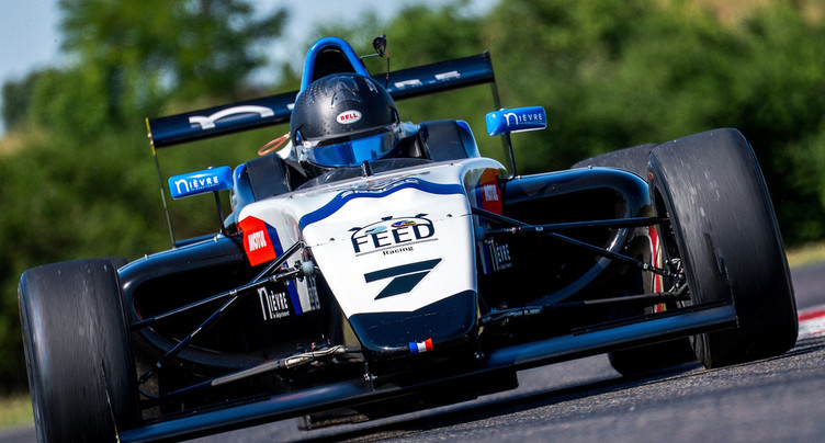 Matt Corbi en lice pour décrocher un volant en F4