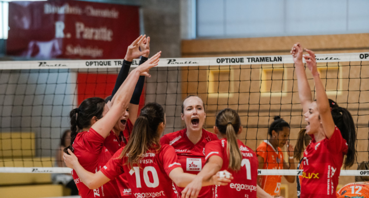 Le leader sur la route de la finale