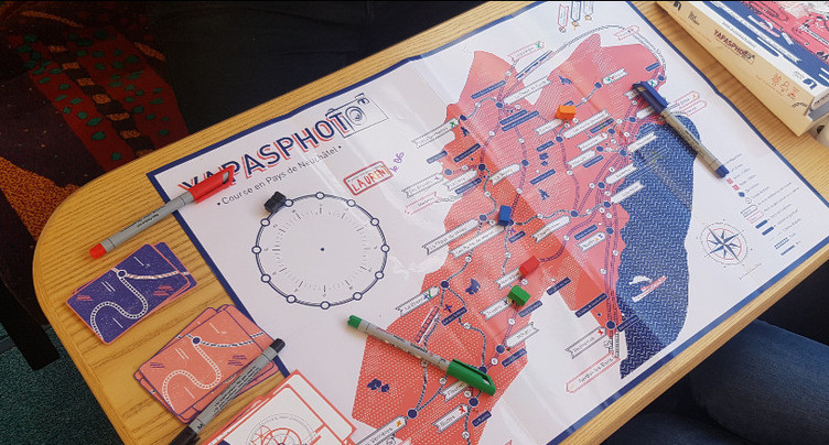 Yapasphoto : le jeu de plateau pour (re)découvrir le canton de Neuchâtel