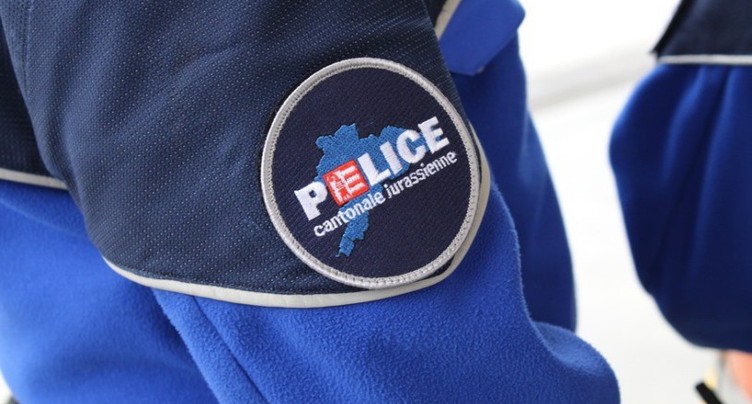 Une motocycliste chute dans Les Rangiers