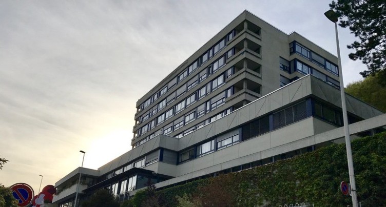 Hôpital de Moutier : le Gouvernement jurassien explique sa décision