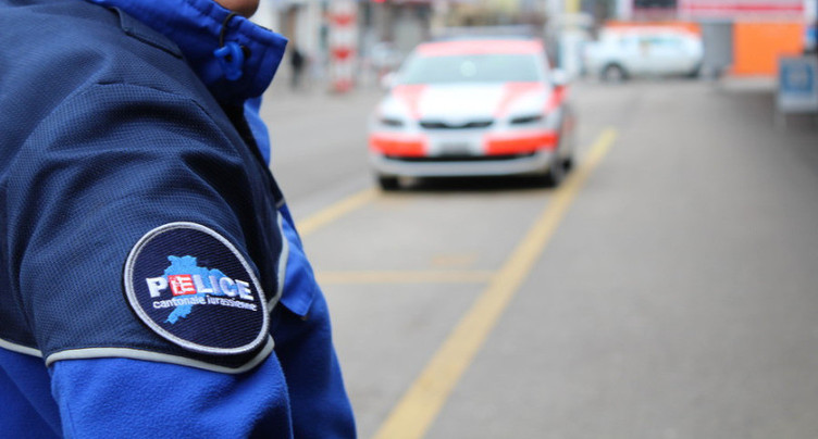 Une femme ligotée à la gare de Boncourt