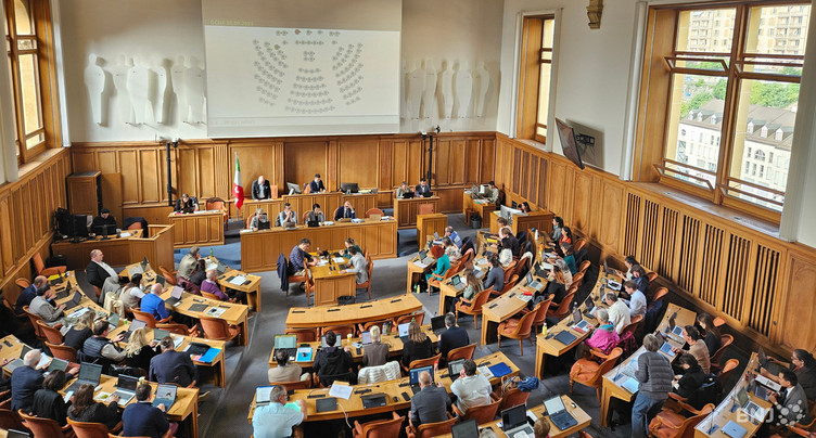 Personnes sous curatelle : vers un droit de vote à Neuchâtel