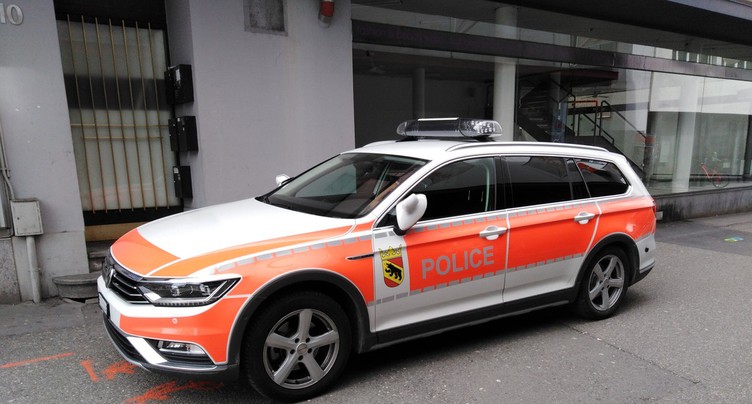 Une personne en feu à Nidau