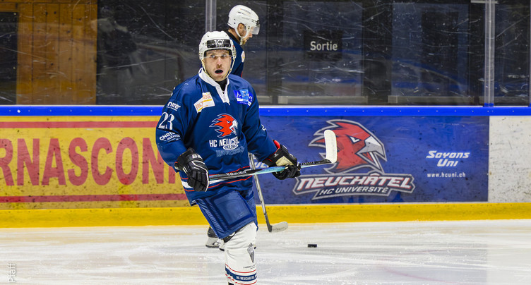 Le HC Uni perd face au leader