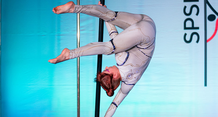 Jillian Aubert termine 7e des Mondiaux de pole aérienne artistique