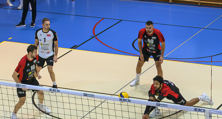 Colombier Volley prend un point à Lausanne