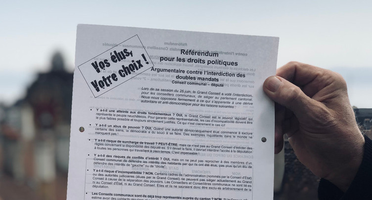 Les Neuchâtelois ne voteront pas sur le double mandat