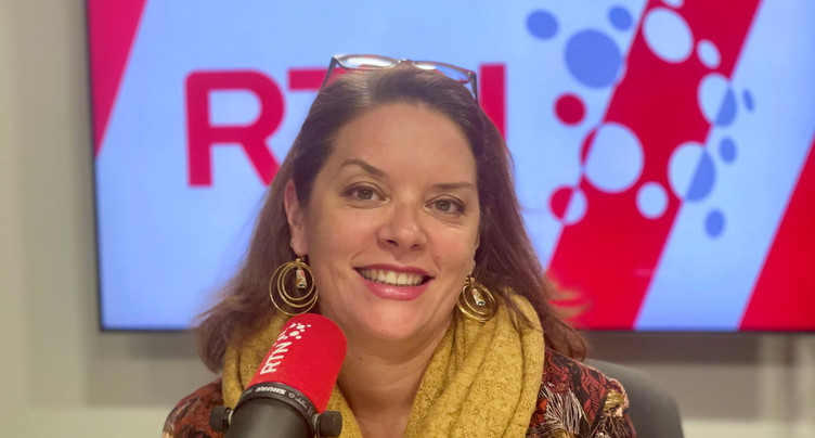 Remise d’objets et collaboration avec l’Afrique du Sud