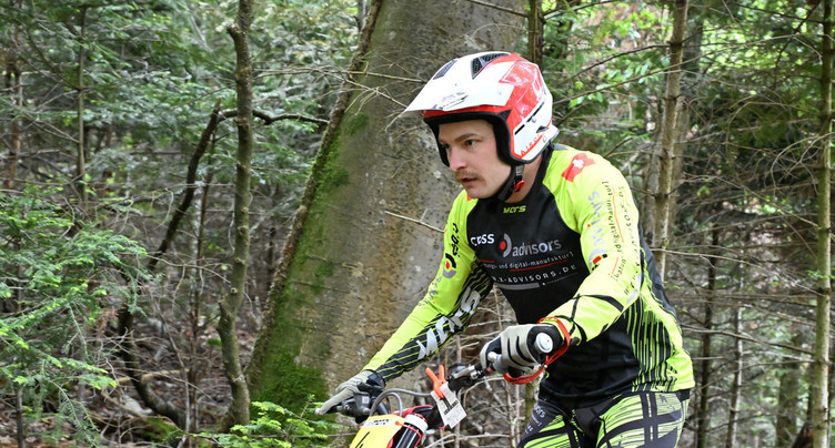 Tim Affolter champion jurassien de moto trial
