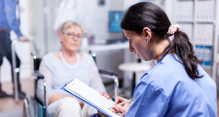 Le ceff lance une solution contre la pénurie de soignants