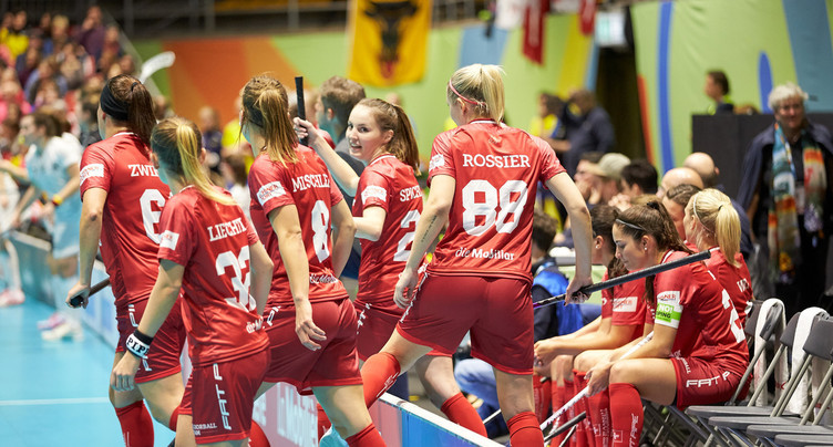 Unihockey: les Suissesses en demi-finales