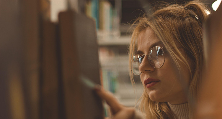 Une séquence pédagogique pour décrypter la « dark romance »