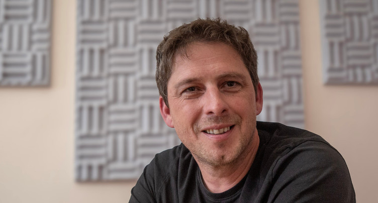 « Café des Arts » : Eric Manata