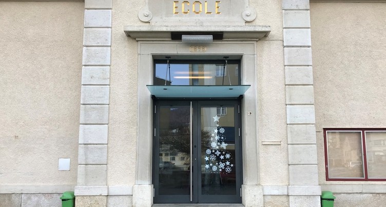 Les écoles de Valbirse devront encore attendre