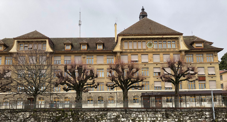 Neuchâtel : près de 400 élèves testés aux Parcs