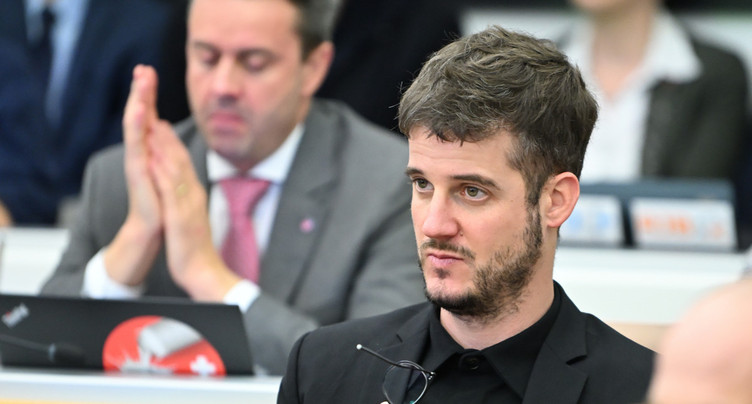 Un postulat pour un prélèvement de l’impôt sur le salaire