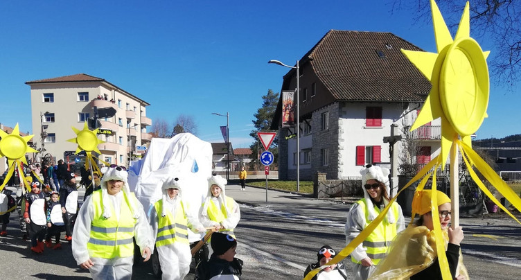 Les enfants fêtent carnaval au Noirmont
