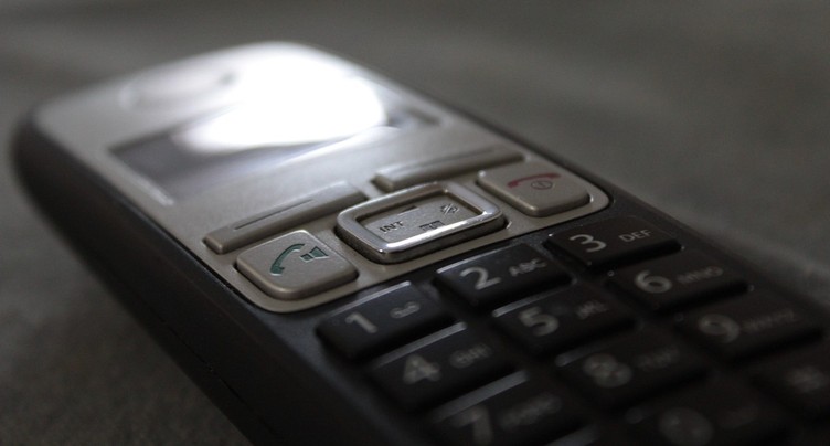 Plus de 600 cas d’appels téléphoniques frauduleux dans le canton