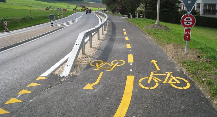Pistes cyclables : bon réseau jurassien, à finaliser