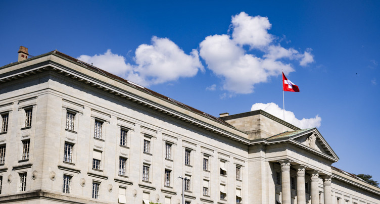 Pôle de développement à La Tène : recours au TF