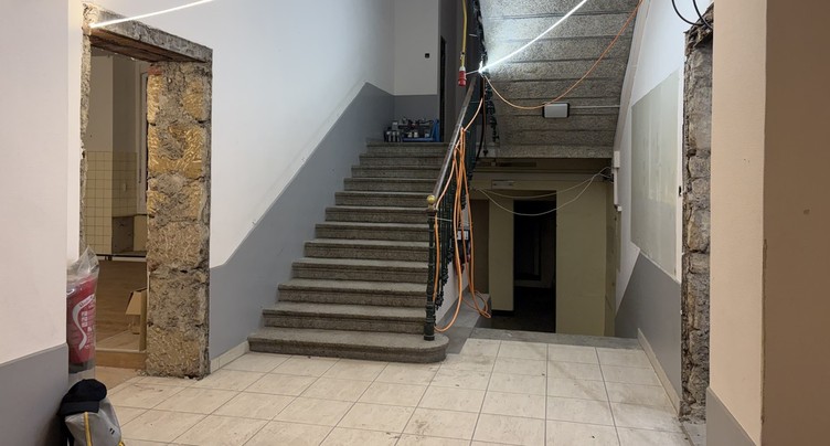 Première pierre posée pour l’auberge de jeunesse de Neuchâtel