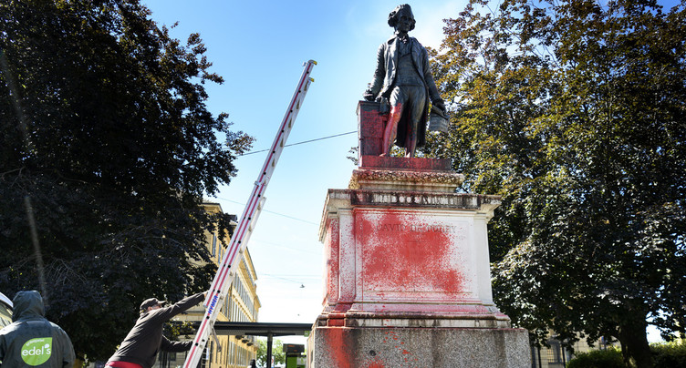 Statue de Pury : la Ville ouvre le débat