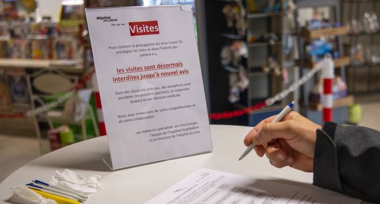 L’Hôpital du Jura interdit à nouveau les visites