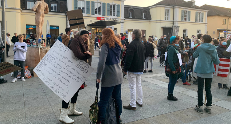 Le Collectif Libertés Fondamentales Jura défend « son » médecin