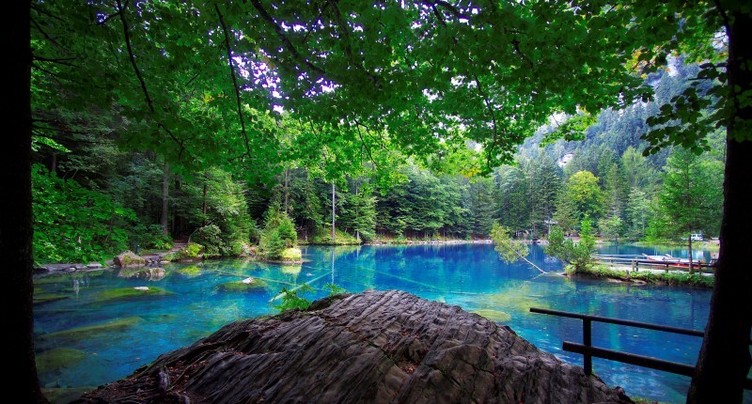 Faire la lumière sur la région du Lac bleu