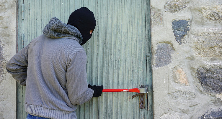 La Police jurassienne appelle à la vigilance face aux cambriolages