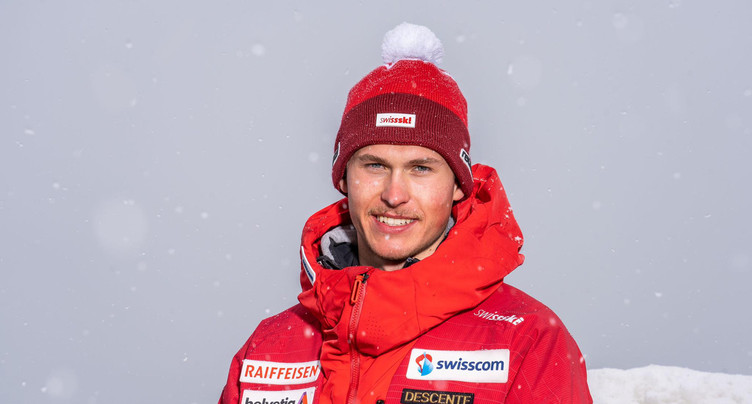 Alexi Mosset monte en grade