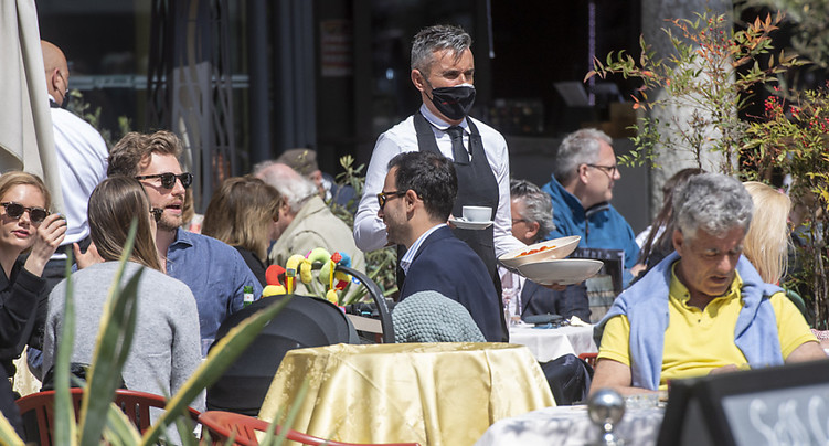 Les restaurants n'ouvriront pas avant le 26 mai