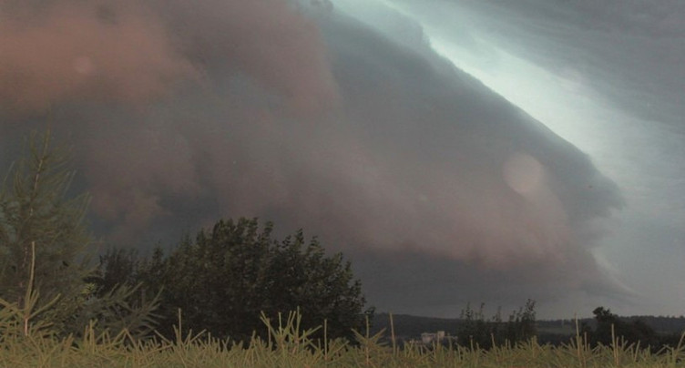 Quelques caves inondées et deux routes coupées après l'orage