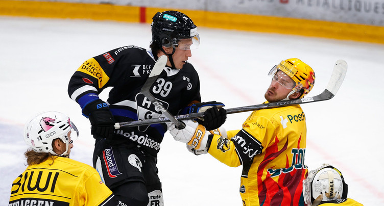 Le HC Ajoie refroidi par le champion