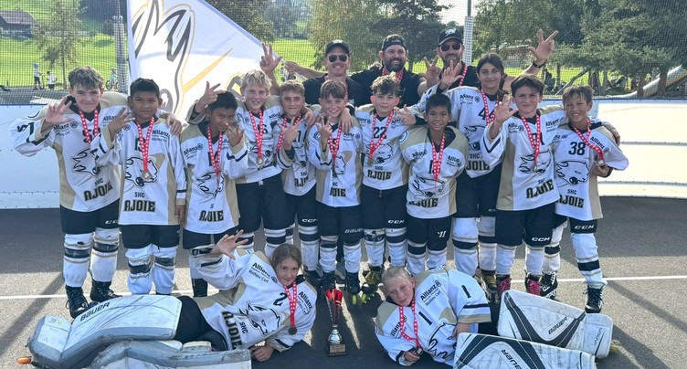 Les U13 du SHC Ajoie gardent leur couronne