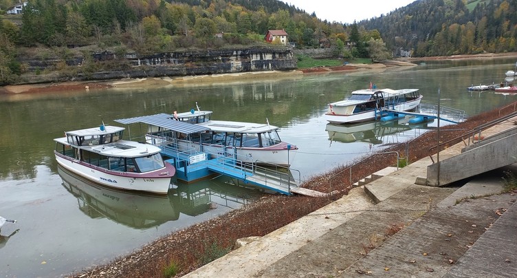 Le lac des Brenets réapparaît et permet la navigation