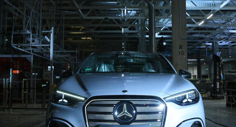 Automobile: Mercedes-Benz abaisse ses prévisions pour 2026