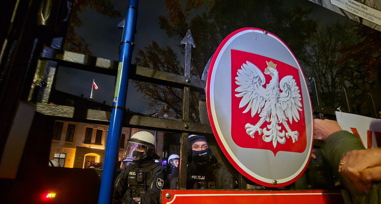 Pologne: le président cherche une issue à la crise