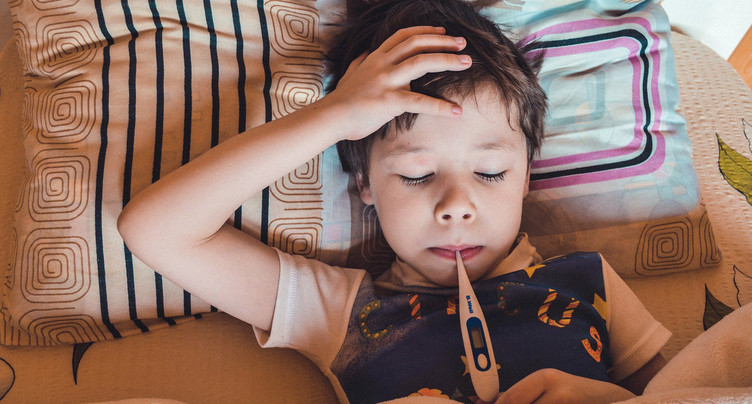 Regain des maladies infantiles en plein été