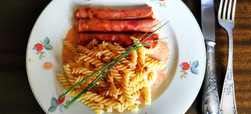 Jambon au madère et pâtes. Quelle belle assiette !