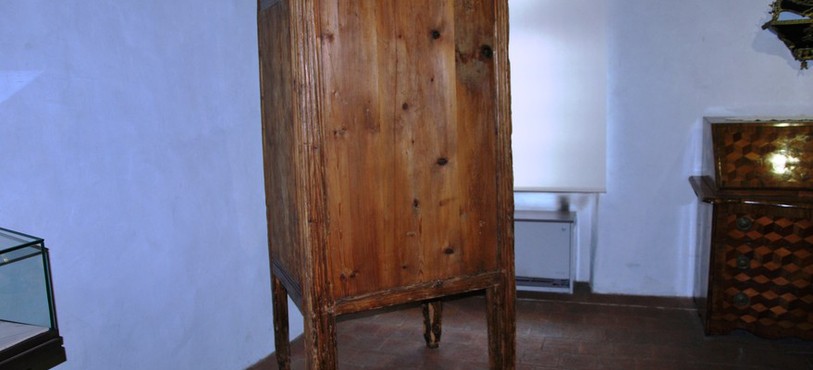 La chaire à laquelle aurait prêché le réformateur Guillaume Farel.