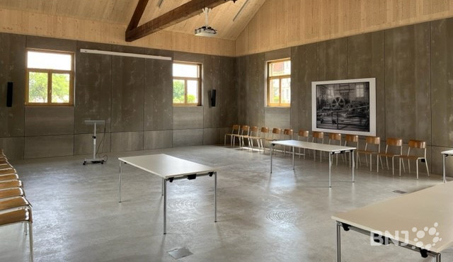 La grande salle de la tête du puits de mine.
