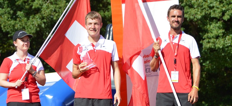 Simon Tabourat et Xcell aux championnats d'Europe junior d'agility