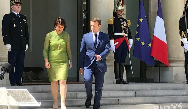 Première visite de la présidente de la Confédération Doris Leuthard à l'Elysée, reçue par le président de la République française Emmanuel Macron. 