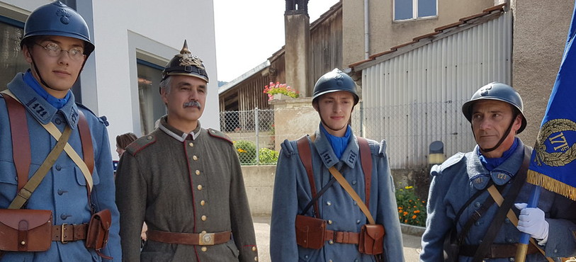 Soldats français et allemand de la 1ère GM